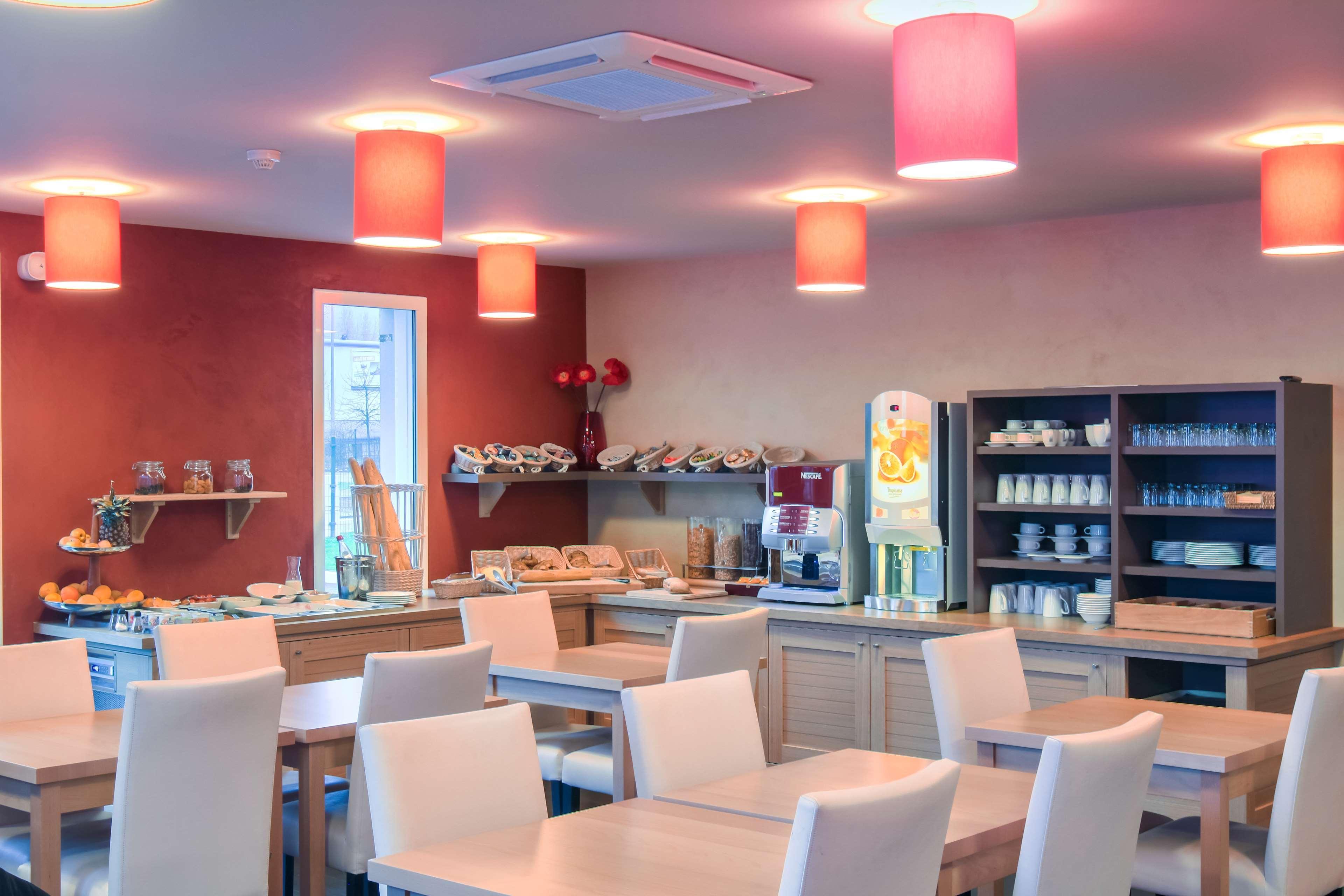 Best Western Bourgoin Jallieu Exterior foto