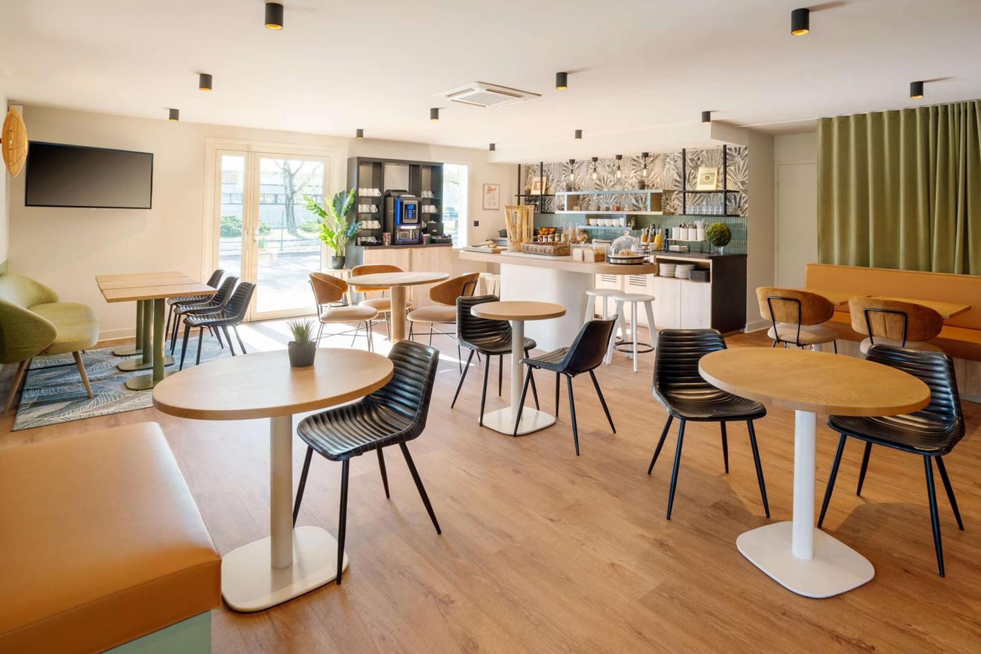 Best Western Bourgoin Jallieu Exterior foto