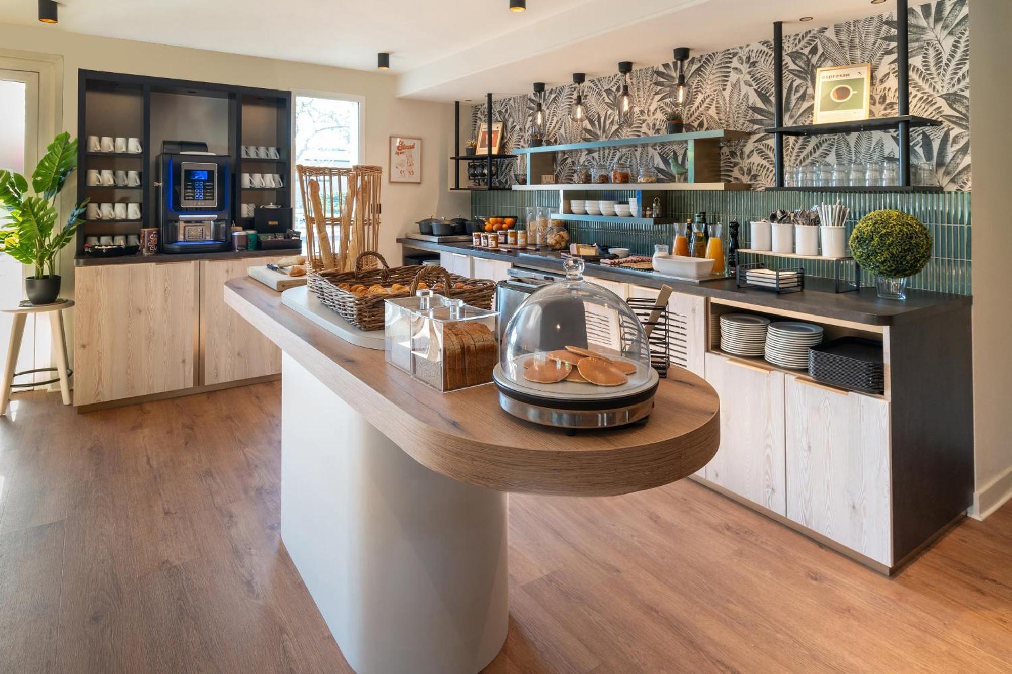 Best Western Bourgoin Jallieu Exterior foto